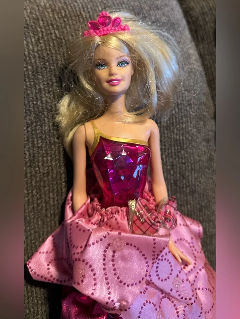 2011 Mattel Barbie Princess Charm School Blair Transforming Doll Pink Gown